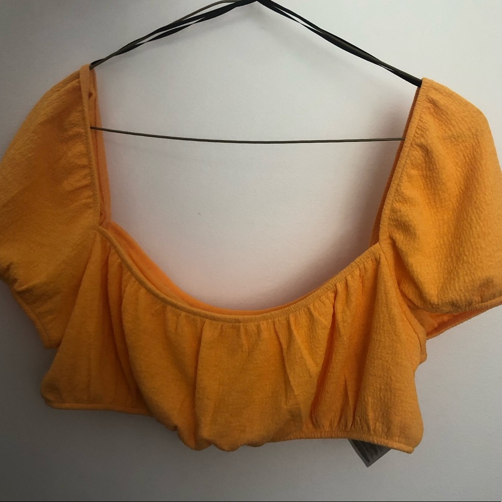 H&M crop top